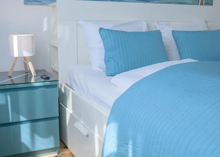Mid-term 2 Bedroom In Pasettistrasse Διαμέρισμα *