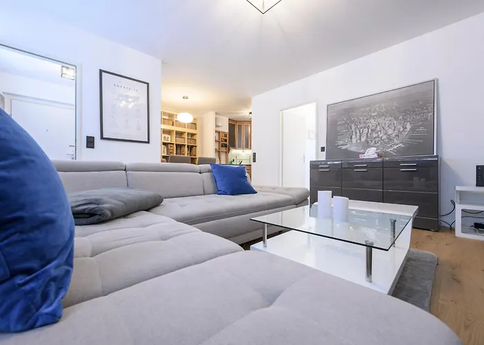 Mid-term 2 Bedroom In Pasettistrasse *