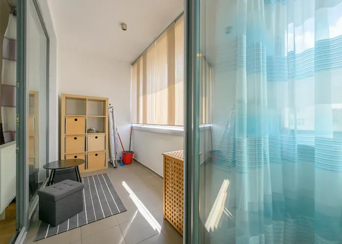 Mid-term 2 Bedroom In Pasettistrasse